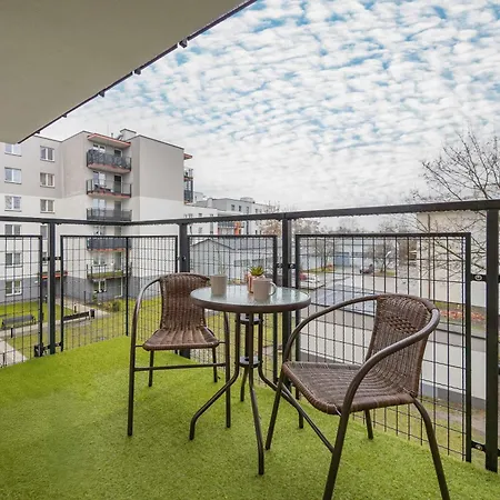 Bright In With Bathtub And Balcony By Renters Varsovie